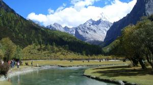 China Kangding Lake And Mountain